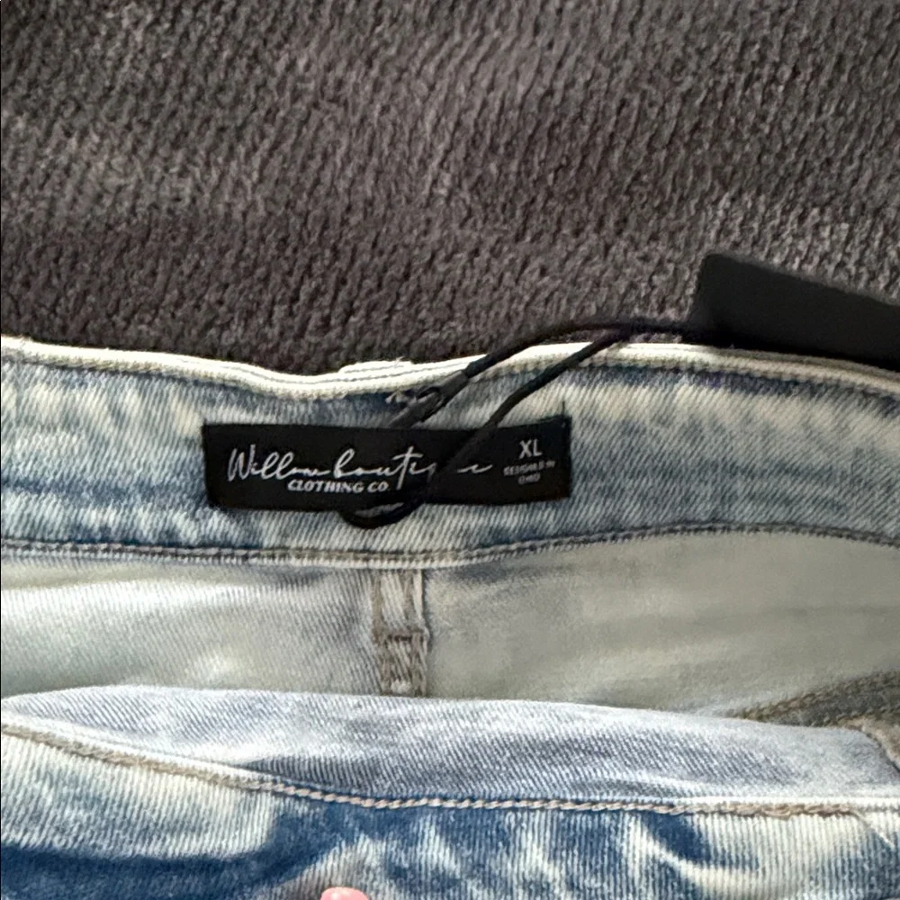 Willow Women's Light Blue Frayed Jean Shorts - Picture 3 of 4
